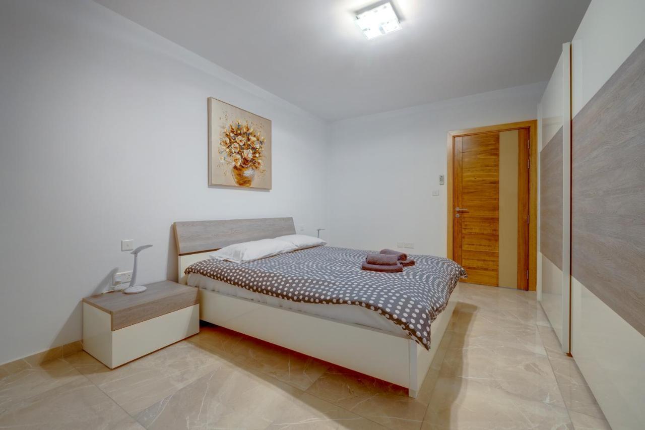 Marvellous 3Br Apartment In Central St Julians Saint Julian's エクステリア 写真