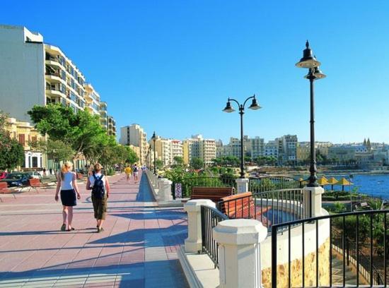 Marvellous 3Br Apartment In Central St Julians Saint Julian's エクステリア 写真