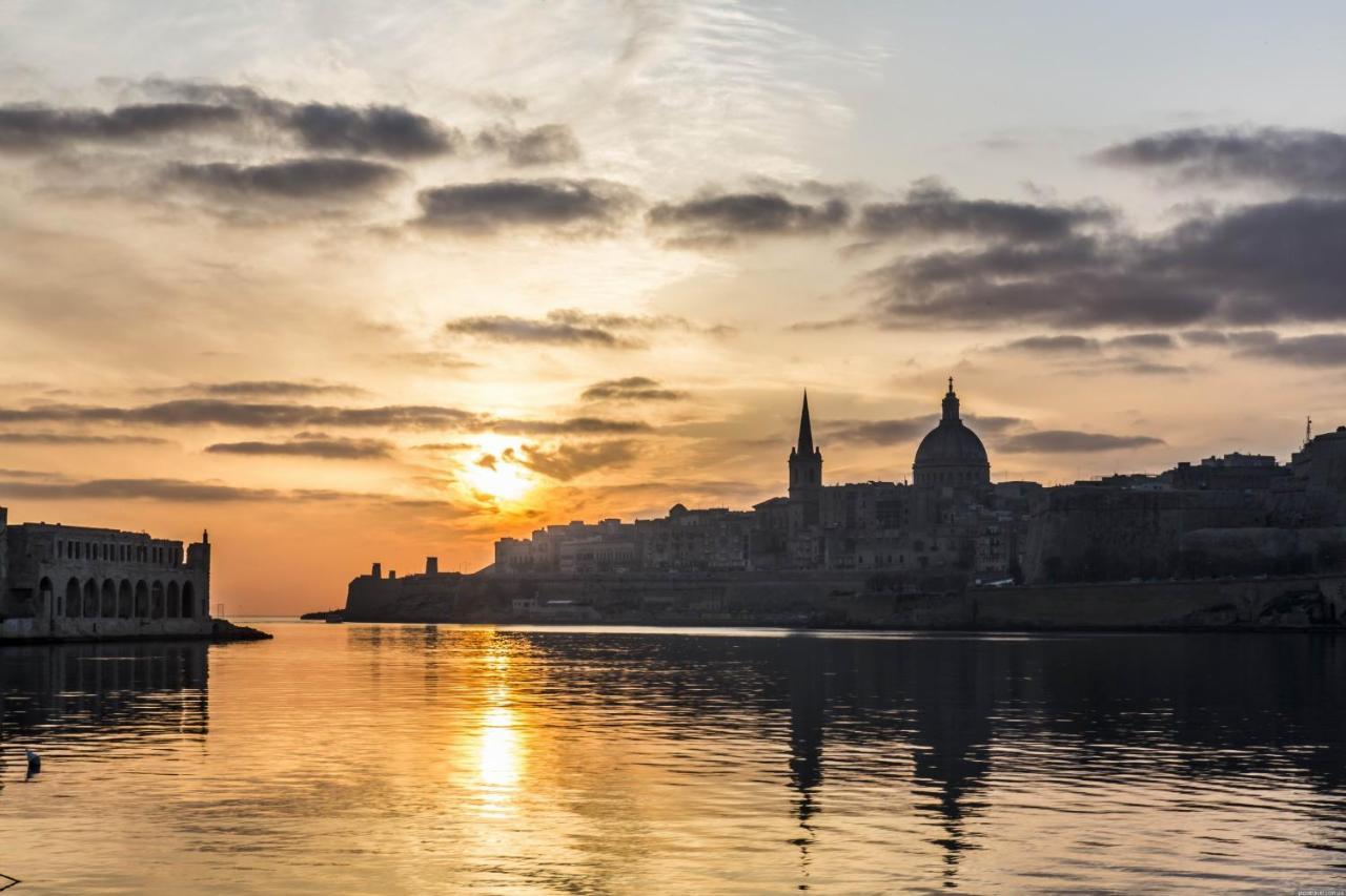 Marvellous 3Br Apartment In Central St Julians Saint Julian's エクステリア 写真