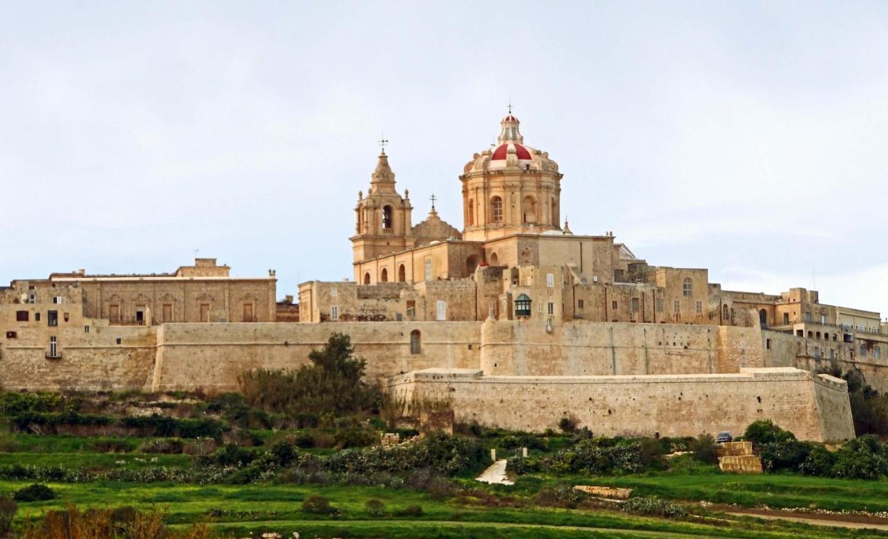 Marvellous 3Br Apartment In Central St Julians Saint Julian's エクステリア 写真